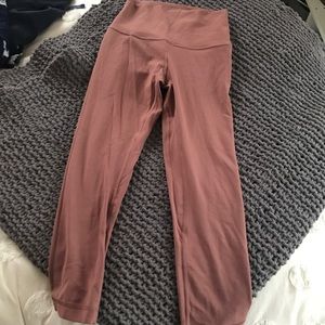 lulu lemon aligns 21”